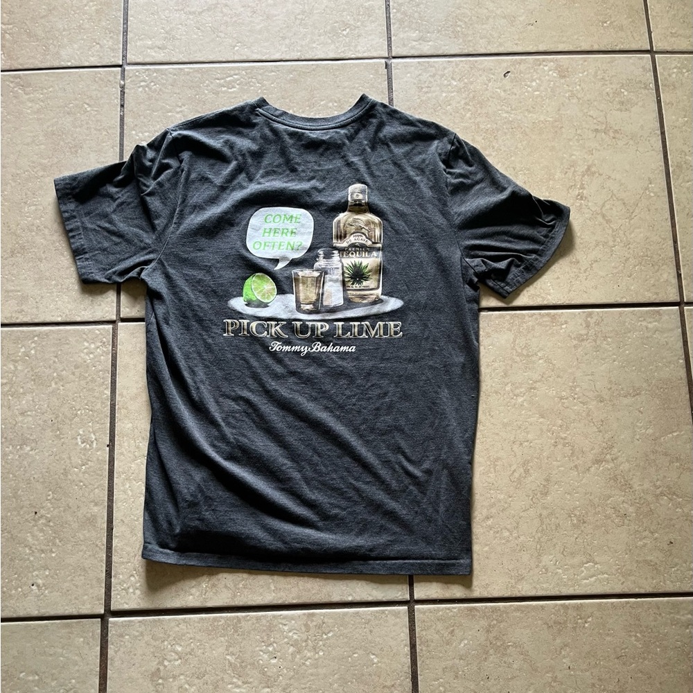Tommy Bahama Pick Up Lime Graphic T-Shirt Size Small